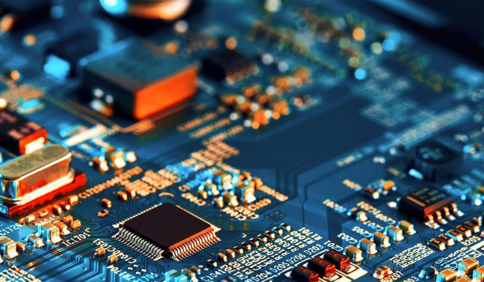 <b>雨季不“翻車”！淋雨實(shí)驗(yàn)箱助力產(chǎn)品防水性能升級(jí)</b>